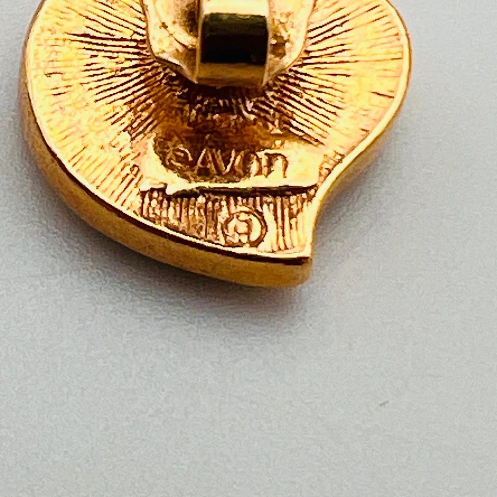 Avon vintage heart